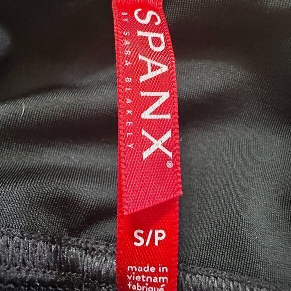 Spanx‎ Faux Leather Leggings Size Small Style 2437 Black $98 - Picture 3 of 4